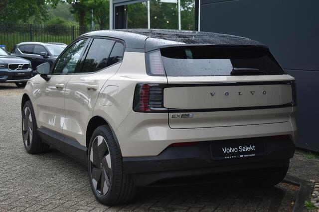 Volvo EX30 Single Motor Extended Range Plus Europa 69 kWh | Harman Kardon Soundbar | Adaptieve Cruise Control | Google Navigatie | Elektrische voorstoelen met Memory | Climate Pack | Parkeersensoren voor en achter | Parkeercamera achter |