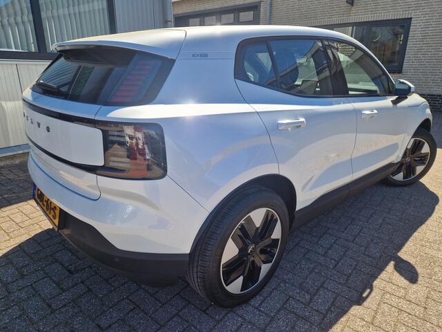 Volvo EX30 Single Motor Extended Range 69 kwh | Warmtepomp | NL AUTO! Climate Pack | adaptive