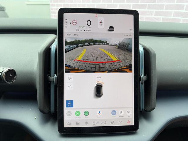 Volvo EX30 Single Motor Plus 51 kWh | Trekhaak | Elektrisch Verstelbare Voorstoelen | Harman Kardon Audio | Stoelverwarming | Achteruitrijcamera | Google Maps Navigatie | Apple Carplay | Android Auto | Elektrische Achterklep