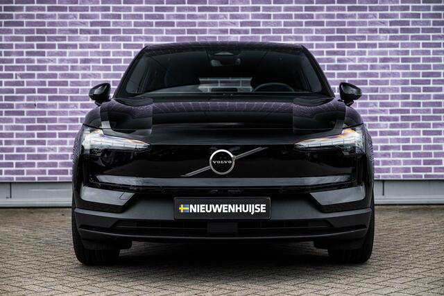 Volvo EX30 P3 Plus Europa | Elektrisch Verstelbare Voorstoelen | Stoel-/Stuurverwarming | Adaptieve Cruise Control | BLIS | Parkeersensoren Voor en Achter |