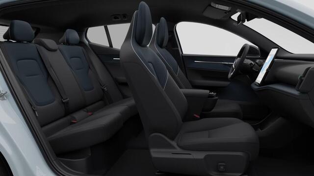 Volvo EX30 P3 Plus Europa | Elektrisch Verstelbare Voorstoelen | Stoel-/Stuurverwarming | Getint Glas | Adaptieve Cruise Control | BLIS | Parkeersensoren Voor en Achter |