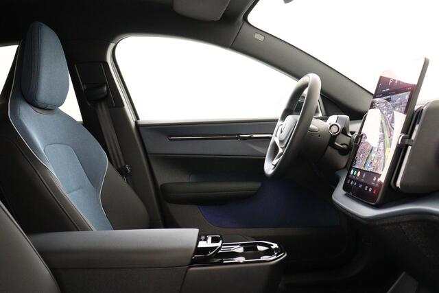 Volvo EX30 SINGLE MOTOR EXTENDED RANGE PLUS 69 kWh -HARMAN/KARDON|CAMERA|ADAP.CRUISE|BLIS|PRIVACY.GLAS