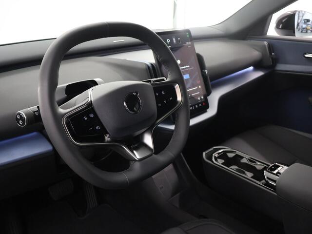 Volvo EX30 Single Motor Extended Range Plus 69 kWh | warmtepomp | Dodehoekdetectie | Achteruitrijcamera | Stoelverwarming | Stuurwielverwarming | Cruise control adaptief |