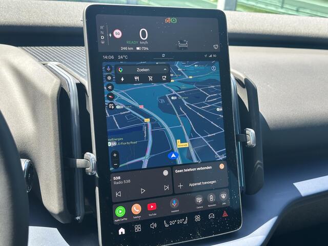Volvo EX30 Single Motor Plus 51 kWh Automaat, Climate line, Stoel-en stuurwielverwarming, Warmtepomp, Zwart dak, Driver assist, Pilot assist, Adaptive cruise, BLIS