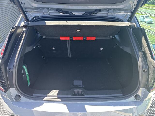 Volvo EX30 Single Motor Plus 51 kWh Automaat, Climate line, Stoel-en stuurwielverwarming, Warmtepomp, Zwart dak, Driver assist, Pilot assist, Adaptive cruise, BLIS