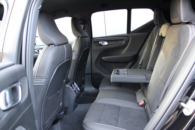 Volvo EX40 Single Motor Extended Range Plus Black Ed. 82 kWh Volvo EV subsidie ¤ 2950,- korting