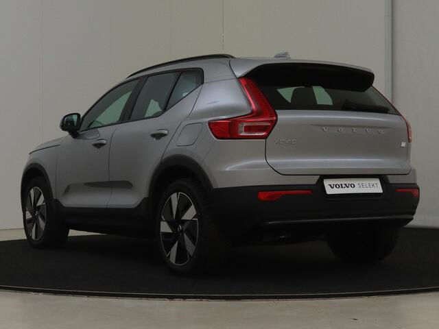 Volvo EX40 Single Motor Extended Range Plus 82 kWh | Trekhaak | ACC | Blis | Stoelverwarming | Camera | All seasons | 19"LMV | Warmtepomp