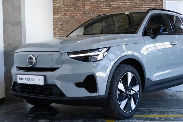 Volvo EX40 Single Motor Plus 70 kWh | Google infotainment | Stoelverwarming | 360° parkeercamera | Harman Kardon premium audio | Warmtepomp | Parkeersensoren voor + achter | Stuurwielverwarming |