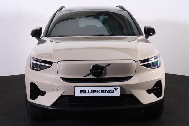 Volvo EX40 Single Motor Business Edition 70 kWh - Parkeercamera achter - Parkeersensoren voor & achter - Luxe lederen bekleding - Cruise control - Zwart Dak - Apple Carplay - Elektr. inklapbare trekhaak - 21' LMV - Fiscale waarde ¤ 48.800,-
