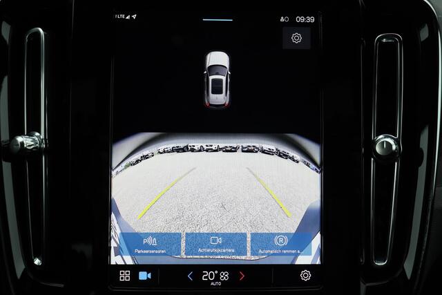 Volvo EX40 Single Motor Business Edition 70 kWh - Parkeercamera achter - Parkeersensoren voor & achter - Luxe lederen bekleding - Cruise control - Zwart Dak - Apple Carplay - Elektr. inklapbare trekhaak - 21' LMV - Fiscale waarde ¤ 48.800,-