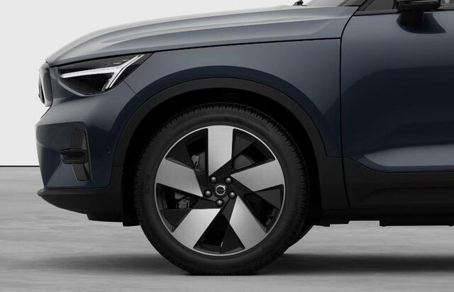 Volvo EX40 Single Motor Extended Range Plus 82 kWh / Lounge Pakket / Panoramadak / 360 Camera / Extra getint glas / 20'' Velgen / Nubuck bekleding