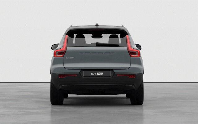 Volvo EX40 252PK Single Motor Extended Range Plus 82 kWh / Lounge pakket / Extra getint glas / Panoramadak / 360 camera / 20'' velgen / Zwart dak