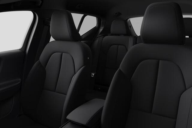 Volvo EX40 Single Motor Extended Range Plus 82 kWh Intellisafe climate line zwart dak All weather banden