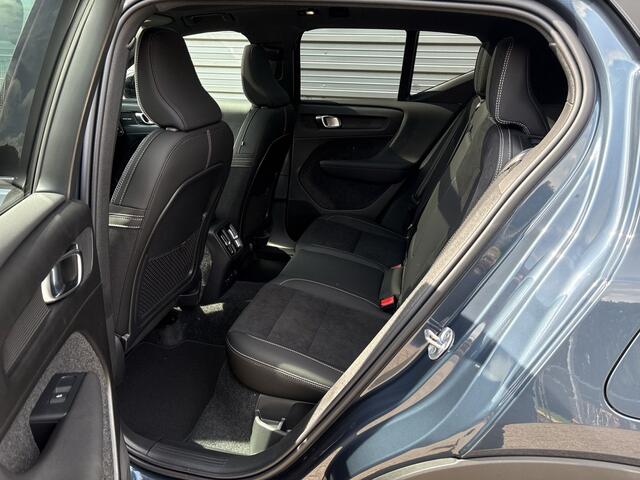 Volvo EX40 Single Motor Extended Range Ultra Black Ed. 82 kWh / 20" Dark Velgen / Achterbank verwarmd / Donker getinte ramen /