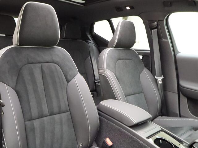 Volvo EX40 Twin Motor Ultra 82 kWh / NIEUW / DIRECT LEVERBAAR / MY26 / 20'' / Extra getint glas / Denim Blue /