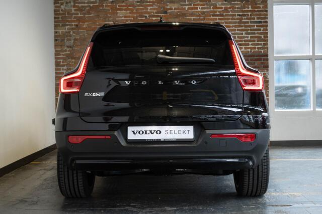 Volvo EX40 Single Motor Extended Range Ultra Black Ed. 82 kWh | 360° Parkeercamera | Parkeersensoren voor + achter | Stoelverwarming | Panoramadak | Google Infotainment | Harman Kardon Premium Audio | Electrische bedienbare voorstoelen