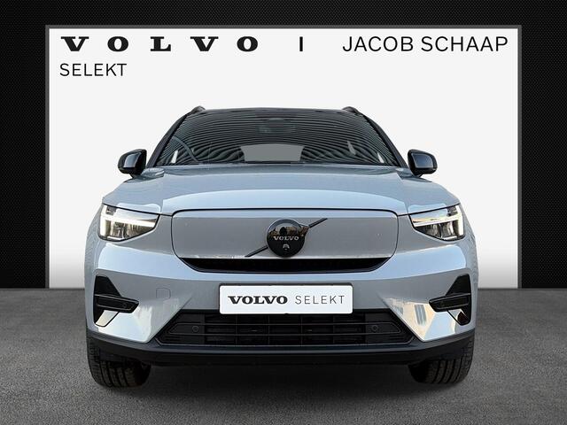 Volvo EX40 Single Motor Extended Range Ultra Black Ed. 82 kWh / panoramadak / Rondomzichtcamera / Harman/Kardon / Stuur- en stoelverwarming /
