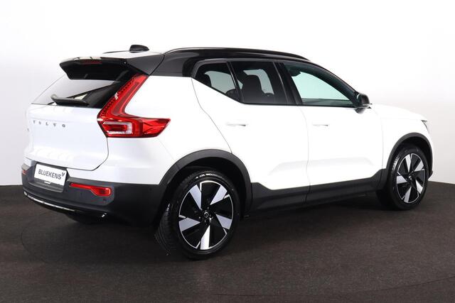 Volvo EX40 Performance Ultra 82 kWh - Panorama/schuifdak - IntelliSafe Assist & Surround - 360º Camera - Harman/Kardon audio - Verwarmde voorstoelen, stuur & achterbank - Parkeersensoren voor & achter - Elektr. bedienb. voorstoelen met geheugen links - Draadloze tel