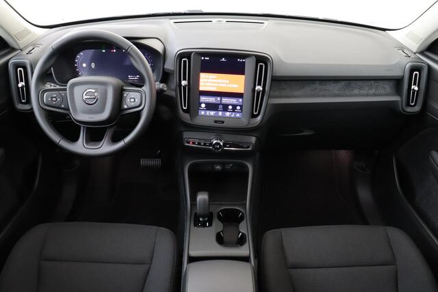 Volvo EX40 SINGLE MOTOR ESSENTIAL 70 kWh -CAMERA|CRUISE|DAB|CARPLAY|19"