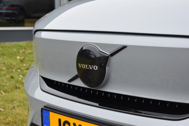 Volvo EX40 Extended Range 252PK Plus Black Ed. 82 kWh | H&K | ACC | Blis | Camera | 20"LMV | Stuurverwarming