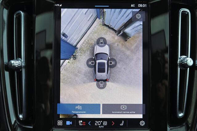 Volvo EX40 Extended Range Ultra 82 kWh - Panorama/schuifdak - IntelliSafe Assist & Surround - 360º Camera - Harman/Kardon audio - Verwarmde voorstoelen & stuur - Parkeersensoren voor & achter - Elektr. bedienb. voorstoelen met geheugen links - Draadloze tel. lader -