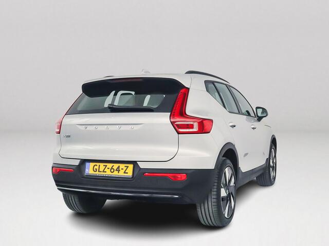 Volvo EX40 Single Motor Extended Range Core 82 kWh | SOH 97% | Parkeercamera | Stoel- en Stuurverwarming | Cruise control