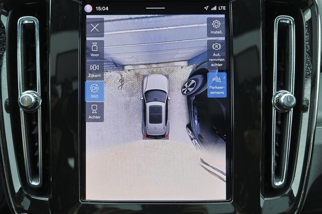 Volvo EX40 Extended Range Ultra 82 kWh - Panorama/schuifdak - IntelliSafe Assist & Surround - 360º Camera - Harman/Kardon audio - Verwarmde voorstoelen & stuur - Parkeersensoren voor & achter - Elektr. bedienb. voorstoelen met geheugen links - Warmtepomp - Extra get