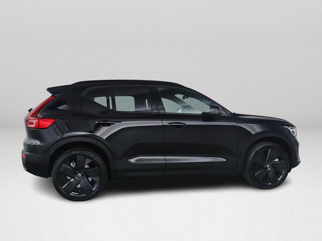 Volvo EX40 Single Motor Extended Range Ultra Black Ed. 82 kWh | SOH 97% | Panoramadak | 360° camera | Harman Kardon | Stoel- en Stuurverwarming | Trekhaak