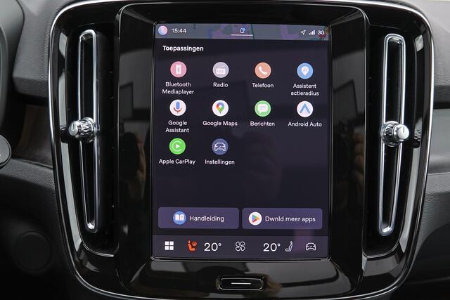 Volvo EX40 Performance Ultra Black Edition 82 kWh - Panorama/schuifdak - IntelliSafe Assist & Surround - 360º Camera - Harman/Kardon audio - Verwarmde voorstoelen, stuur & achterbank - Parkeersensoren voor & achter - Elektr. bedienb. voorstoelen met geheugen links -