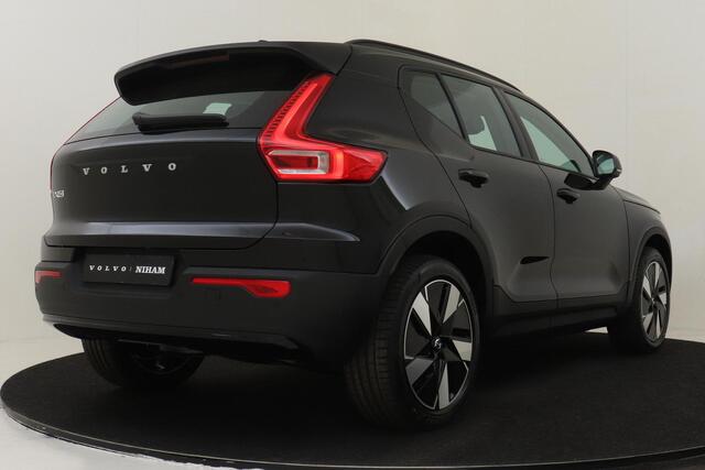 Volvo EX40 SINGLE MOTOR ESSENTIAL 70 kWh -CAMERA|CRUISE|METALLIC|DAB|CARPLAY|19"