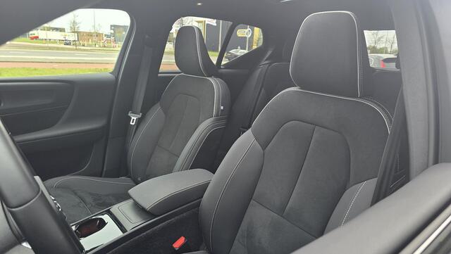 Volvo EX40 Twin Motor Performance Ultra Black Edition 82 kWh |Pano|Harman & Kardon|NAP|Memory