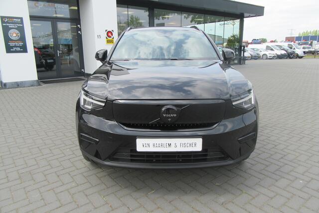 Volvo EX40 Single Motor Extended Range Plus Black Ed. 82 kWh