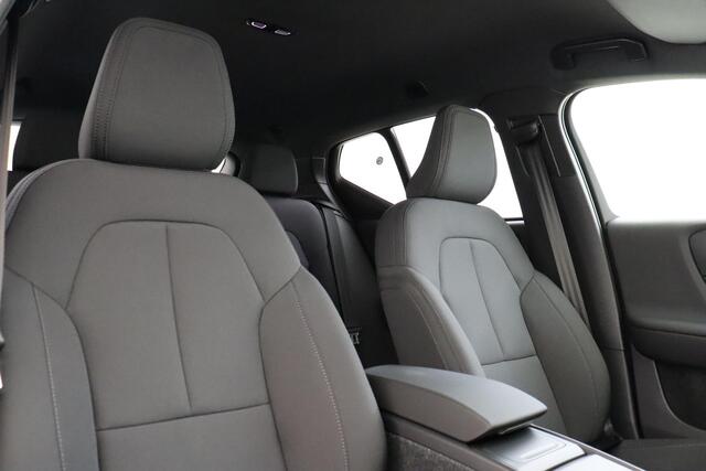 Volvo EX40 SINGLE MOTOR BUSINESS EDITION 70 kWh -HARMAN/KARDON|CAMERA|PRIVACY.GLAS|ADAP.CRUISE|19"