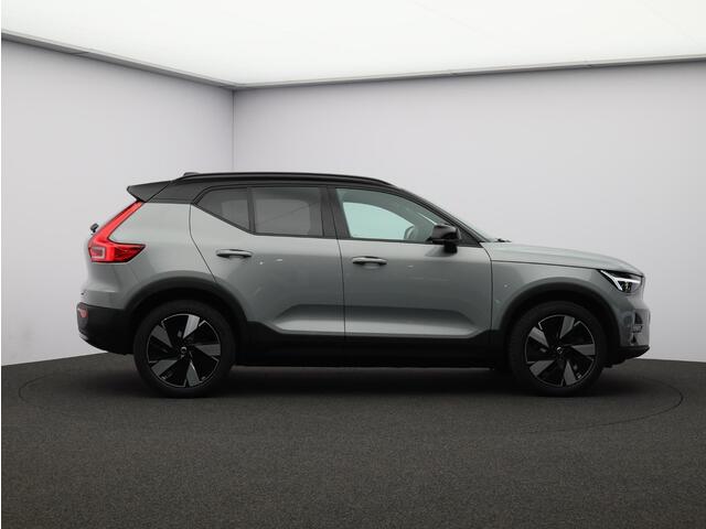 Volvo EX40 Single Motor Extended Range Plus Europa 82 kWh / Nubuck / Elek. Verst. Stoelen / Verwarmbare Stoelen + Stuurwiel / BLIS / Keyless / Adaptive Cruise / Extra Getint Glas /