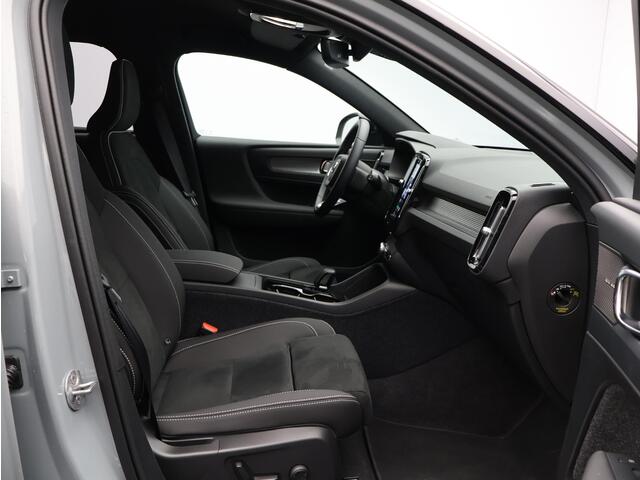 Volvo EX40 Single Motor Extended Range Plus Europa 82 kWh / Nubuck / Elek. Verst. Stoelen / Verwarmbare Stoelen + Stuurwiel / BLIS / Keyless / Adaptive Cruise / Extra Getint Glas /