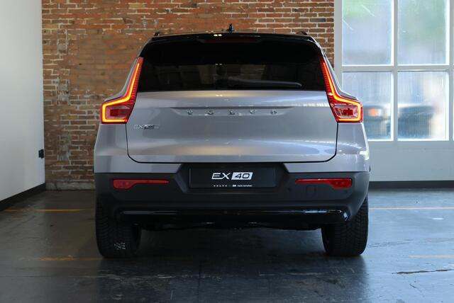 Volvo EX40 Single Motor Extended Range Plus Europa 82 kWh | Nieuwe auto | Direct beschikbaar | Parkeersensoren voor + achter | Google Infotainment | Elektrisch Verstelbare Voorstoelen | Harman Kardon Premium Audio | 360º Visual Park Camera | All-Season Banden