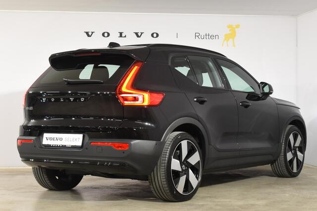 Volvo EX40 Single Motor Extended Range Ultra 82 kWh Navigatie / 360 Camera / 20'' velgen / Panorama schuif-kanteldak / Harman Kardon / Elektrisch verstelbare stoelen met geheugen / Stoelverwarming / Stuurverwarming