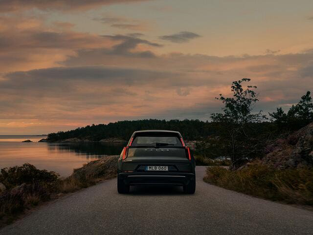 Volvo EX60 Nu te bestellen bij uw Serva vestiging! Vanaf ¤ 63,995