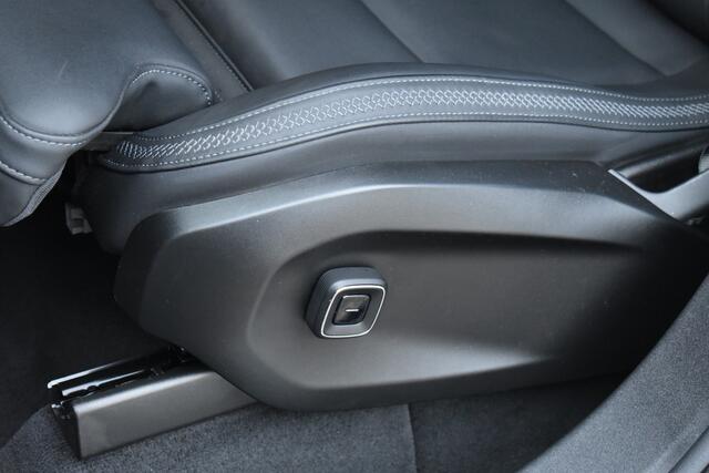 Volvo EX90 Twin Motor Performance 517PK Ultra 7p. 111 kWh | Trekhaak | Luchtvering | Climate | 22'' |