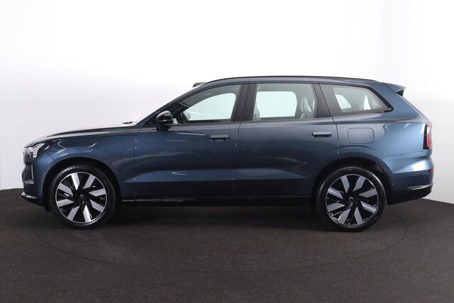 Volvo EX90 Twin Motor Ultra 7p. 111 kWh - Luchtvering - Panoramadak - IntelliSafe Assist & Surround - 360º Camera - Bose audio - Verwarmde voorstoelen - Parkeersensoren voor & achter - Head up display - 21' LMV - Trekhaak inklapbaar