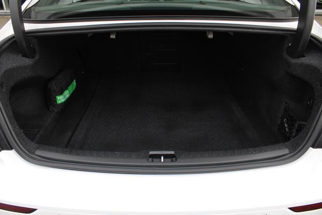 Volvo S60 B4 Automaat R-Design | Schuif/kanteldak | Zonnescherm achteruit | El. Stoel | BLIS | Adapt. Cruise