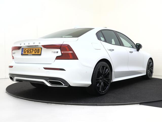 Volvo S60 2.0 T8 AWD Twin Engine R-Design | Bowers & Wilkins | Schuifdak | Camera | Leder Met Geheurgen Functie |