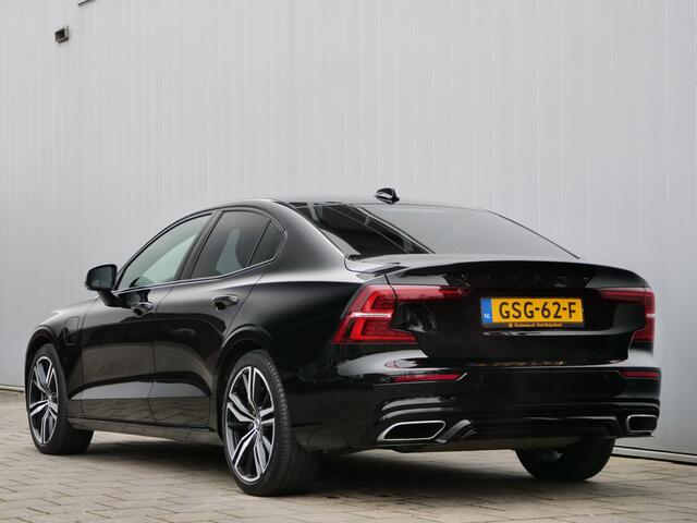Volvo S60 2.0 Recharge T8 AWD R-Design 390 Pk Automaat Navigatie / DAB / Apple Carplay / Camera