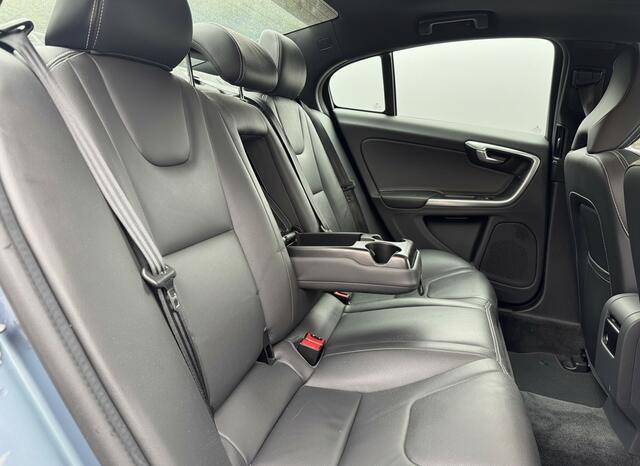 Volvo S60 2.0 T3 Nordic+ Luxury-line, Schuifdak | Leer | Trekhaak