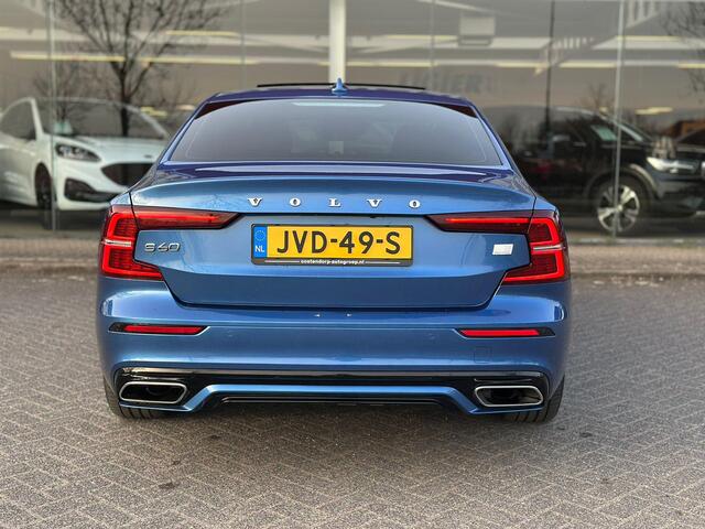 Volvo S60 2.0 Recharge T8 AWD R-Design | Panorama | Leder | LED | Trekhaak | Full Options! |