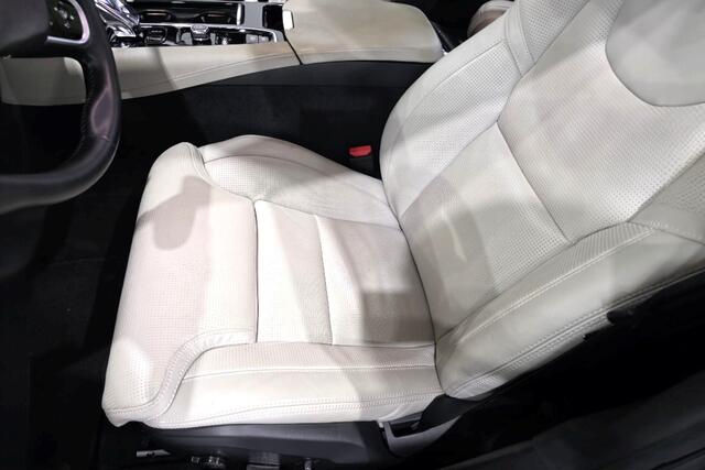 Volvo S60 2.0 Recharge T8 AWD 287kW/390pk Aut8 Inscription PANORAMADAK + HARMAN/KARDON + ADAPT.CRUISE + STOELMASSAGE&-VENTILATIE + 360 CAMERA + STOEL-&STUURVERWARMING + LANE ASSIST + PILOT ASSIST + KEYLESS ENTRY&GO + PARKSENSOREN V&A + 19" LM-VELGEN!!