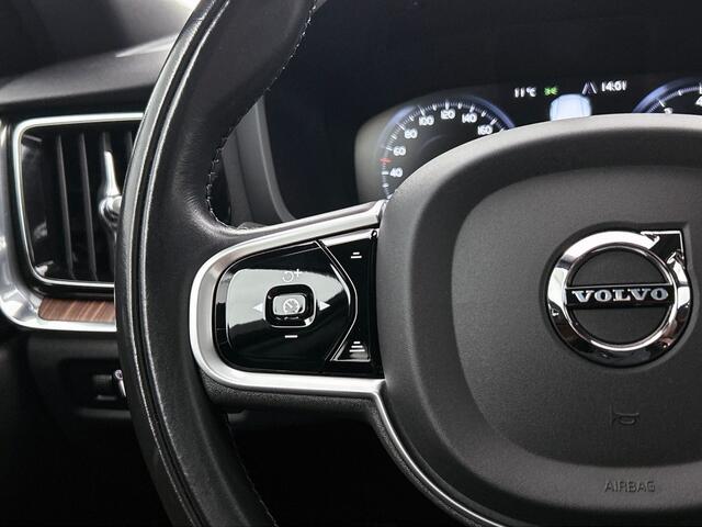 Volvo S60 2.0 B3 Inscription | Leder | Trekhaak | Blis | 18'' |