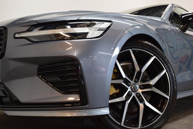 Volvo S60 2.0 Recharge T6 AWD R-Design PHEV Adapt. Cruise/ Massage stoelen/ 20" Polestar velgen