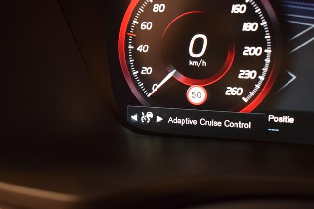 Volvo S60 2.0 Recharge T6 AWD R-Design PHEV Adapt. Cruise/ Massage stoelen/ 20" Polestar velgen