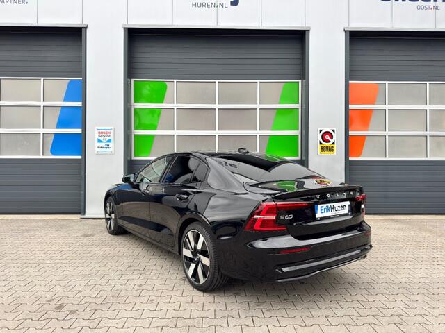 Volvo S60 ULTIMATE DARK RECHARGE PLUG-IN HYBRID AWD